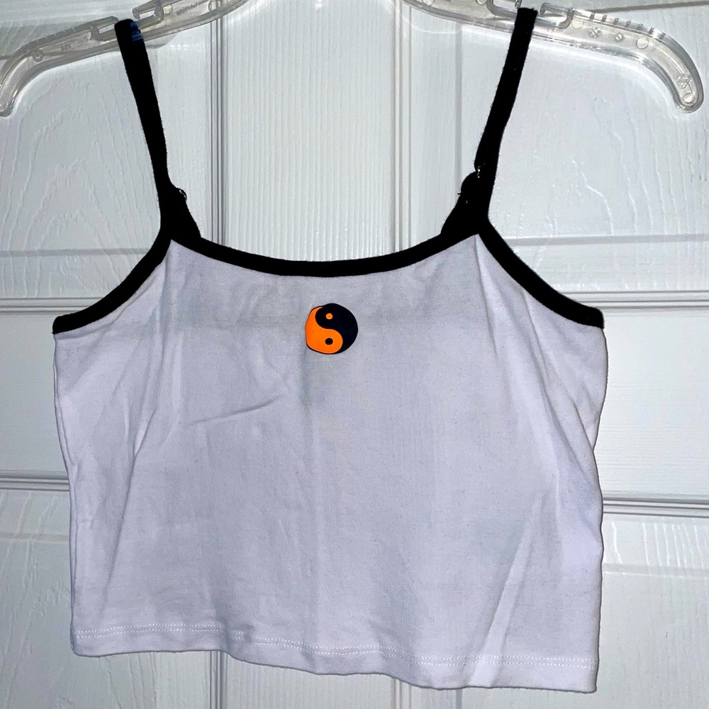 H&M Yin and Yang White Crop Top Size S